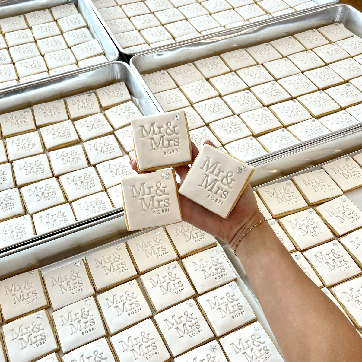 Mr and Mrs Cookies – Pretty Bites